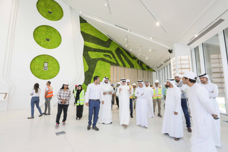 DEWA оценивает прогресс инновационного центра DEWA оценивает прогресс инновационного центра