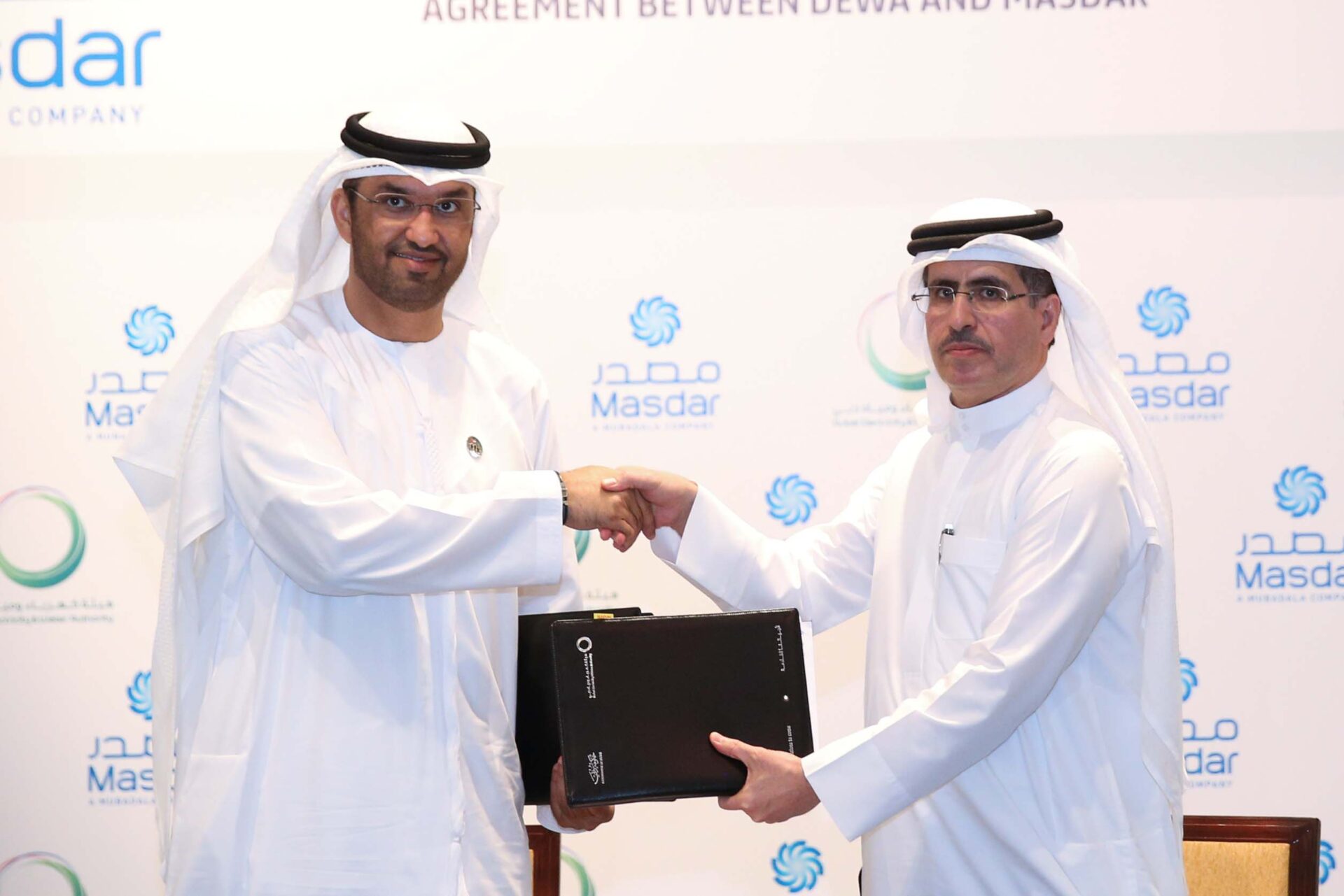 DEWA подписала PPA на 800 МВт солнечных панелей с Masdar