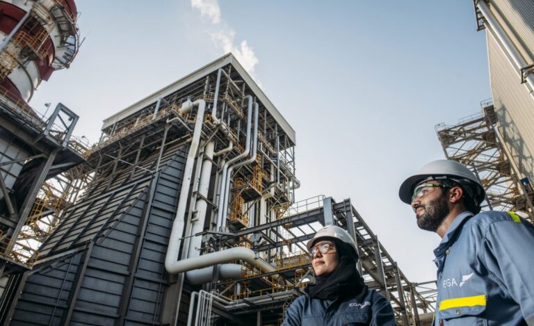 Emirates Global Aluminium завершает работы на новой электростанции стоимостью 1 млрд. дирхамов Emirates Global Aluminium завершает работы на новой электростанции стоимостью 1 млрд. дирхамов