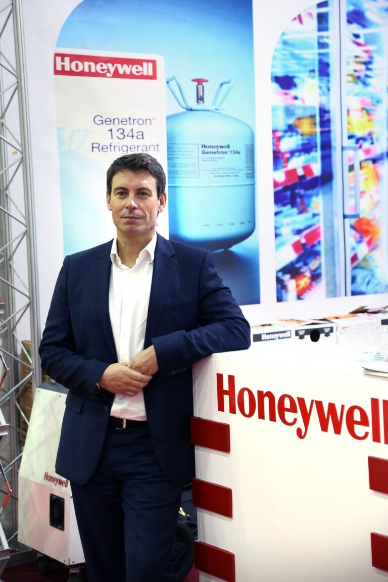 Honeywell борется с контрафактными хладагентами Honeywell борется с контрафактными хладагентами
