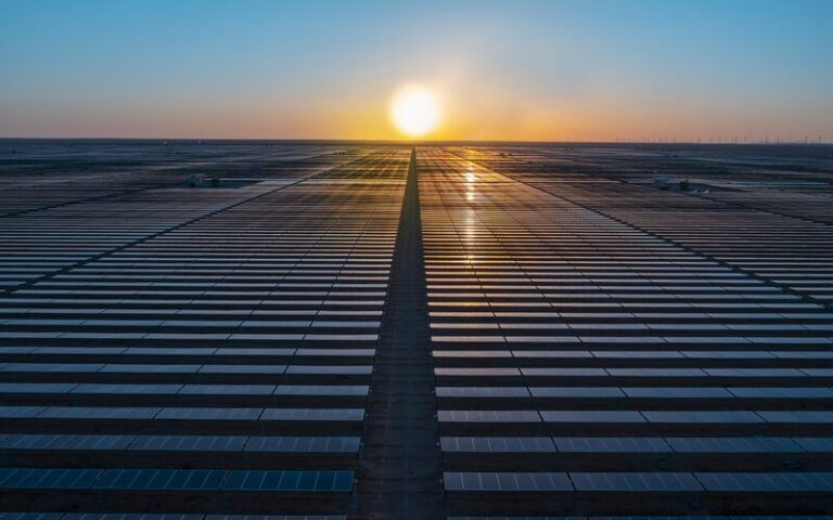 Компания Masdar из ОАЭ построит 4 солнечные электростанции в Ираке мощностью до 1 ГВт