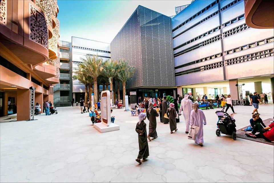 Компания Masdar заявляет, что за два года ее мощности по производству экологически чистой энергии увеличились более чем в два раза