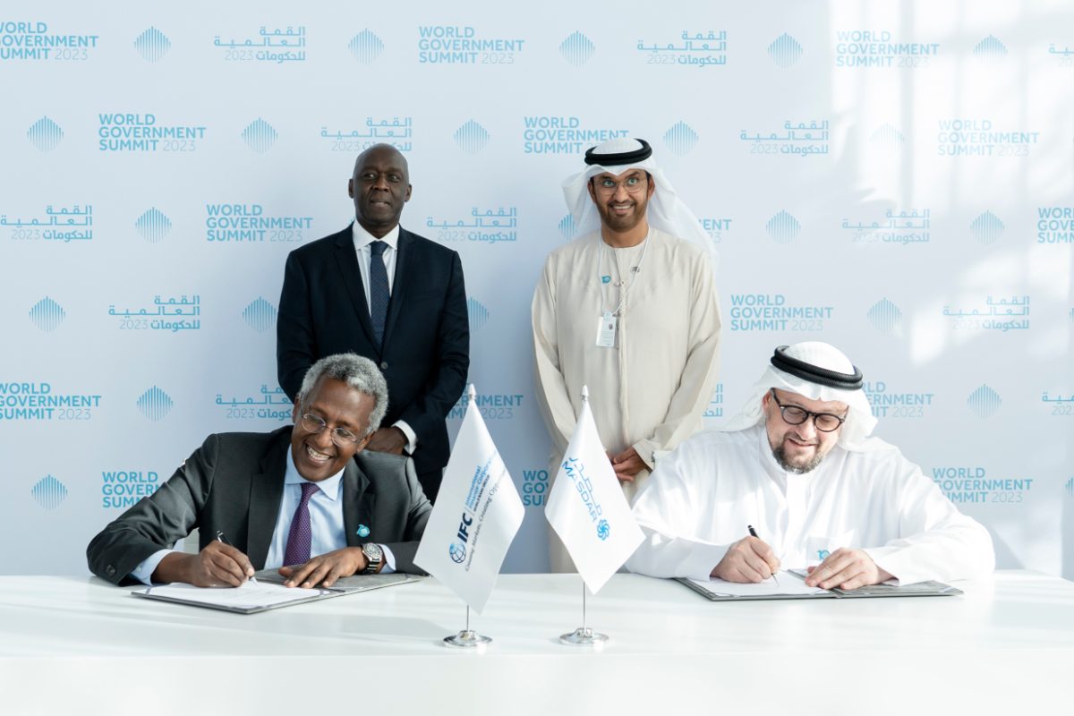 Masdar и IFC договорились изучить пути продвижения климатических мер на развивающихся рынках