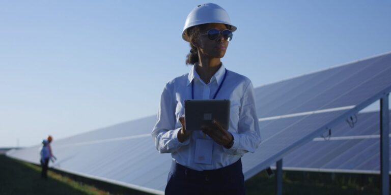 <Масдар призывает мировое сообщество на конференции Cop27 заявить о поддержке женщин в борьбе с изменением климата.
