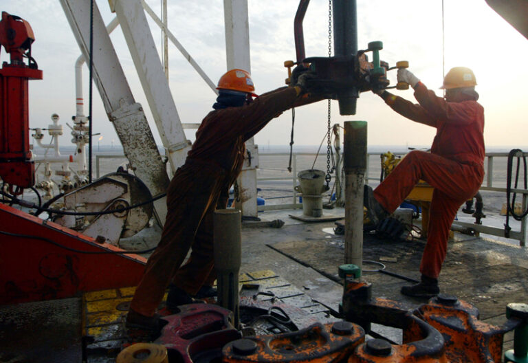 ОПЕК прогнозирует, что нефть и газ по-прежнему будут обеспечивать основной мировой спрос на энергию в 2040 году