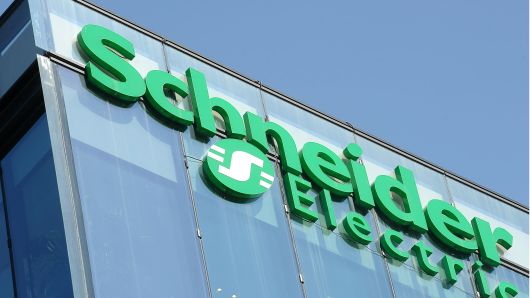 Schneider Electric выпускает усовершенствованные решения по управлению энергопотреблением для экологичных зданий с нулевым уровнем энергопотребления