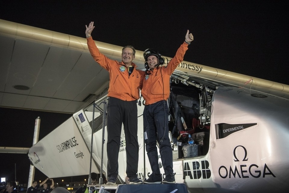 Solar Impulse 2 завершает кругосветное путешествие