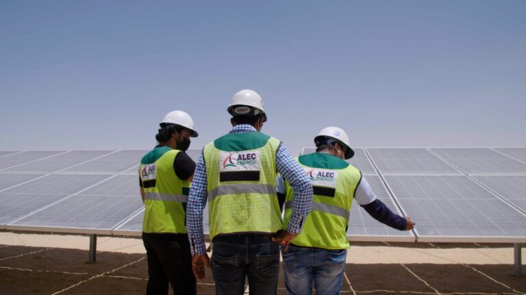 <strong>ALEC Energy поставила первую в мире автономную микросеть в Noor Energy 1</strong>. ALEC Energy поставила первую в мире автономную микросеть в Noor Energy 1.