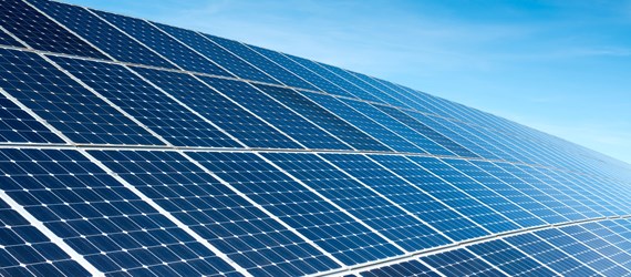 TotalEnergies завершила финансирование крупного солнечного проекта в Саудовской Аравии