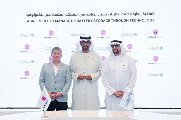 Компания Masdar из ОАЭ подписала соглашение с Octopus Energy Group в рамках инвестиционного плана по строительству аккумуляторных батарей в Великобритании на сумму $1,25 млрд.