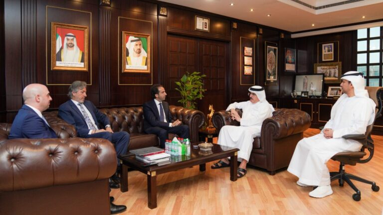 Дубайская компания DEWA первой в мире внедрила технологию ChatGPT.